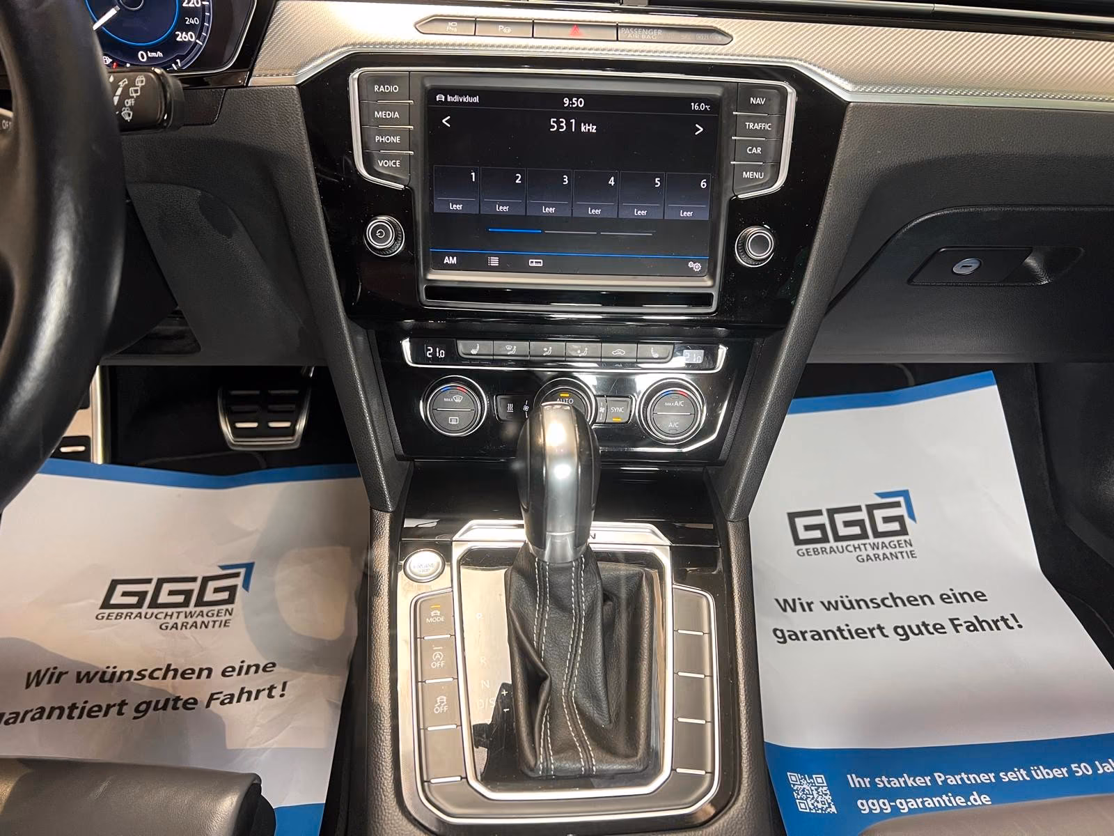 Volkswagen Passat Variant R-Line 4Motion*Pano*360°*AHK*DSG