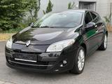 Renault Megane III Lim. 5-trg.Night & Day*Navi*SHZ*Klima - Renault Gebrauchtwagen von 2010