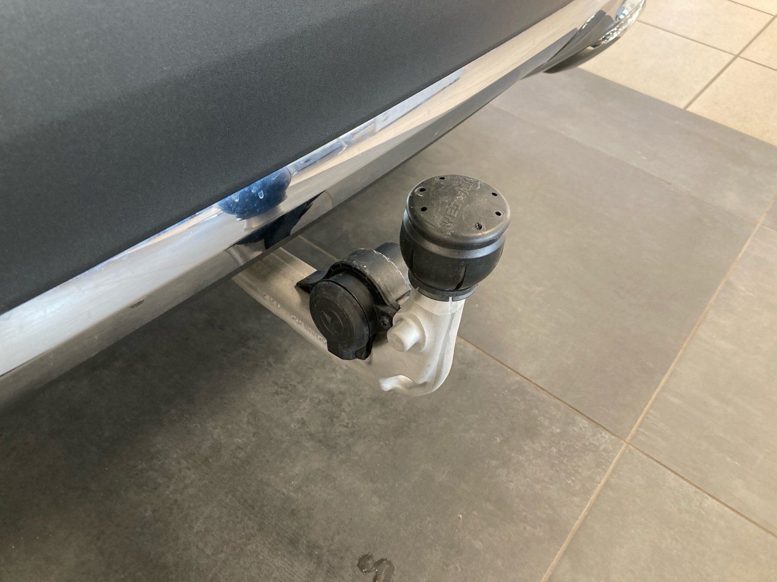 Fahrzeugabbildung Mercedes-Benz GLA 200 Progressive*AHK*Totwink*360°*LED*Easy-P*