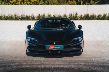 2021 Ferrari SF90 照片 2