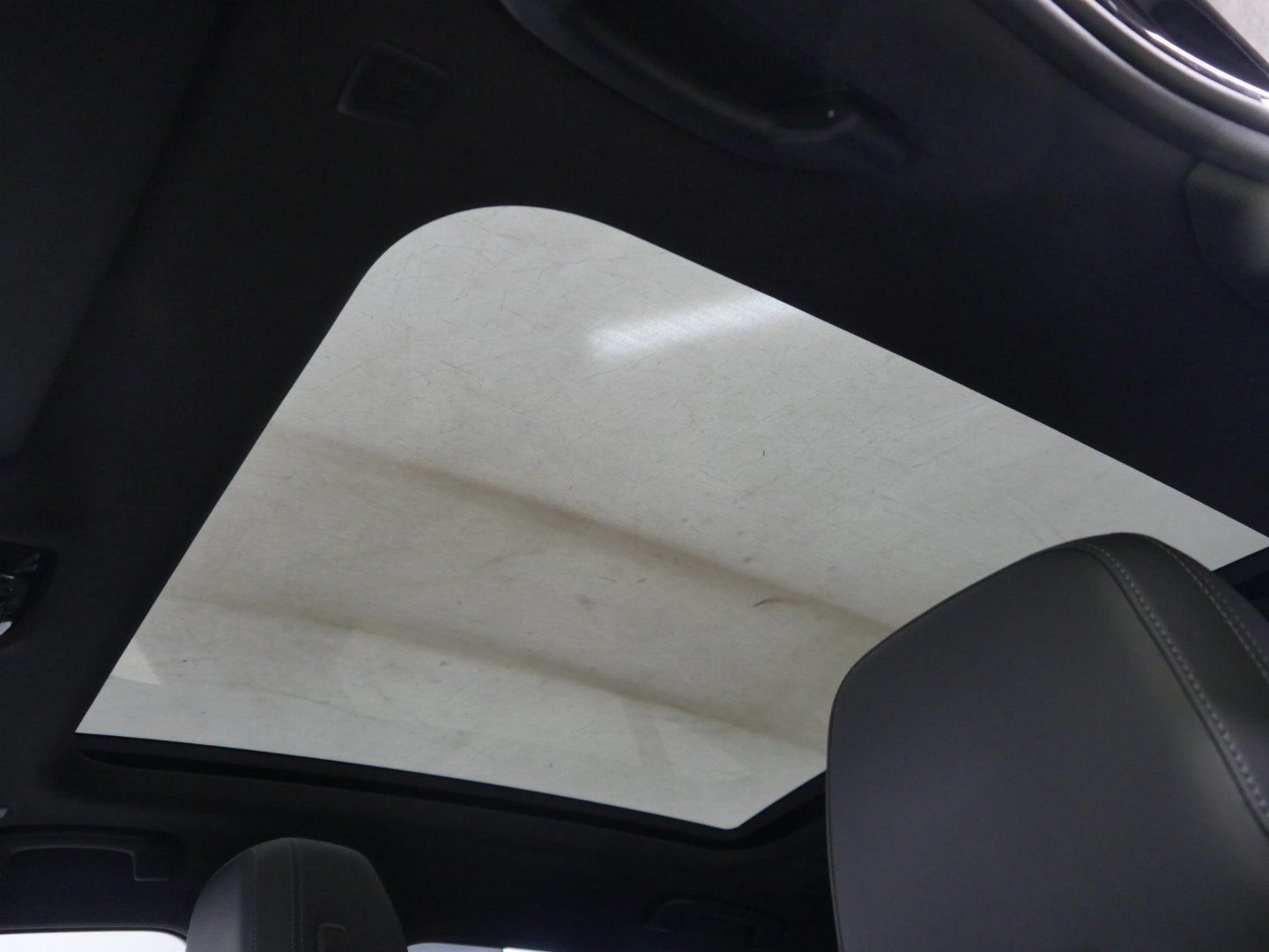 Fahrzeugeinzelansicht 11 Fahrzeugabbildung BMW i5 M60 xDrive Limousine, Sitheizung vorne und hi