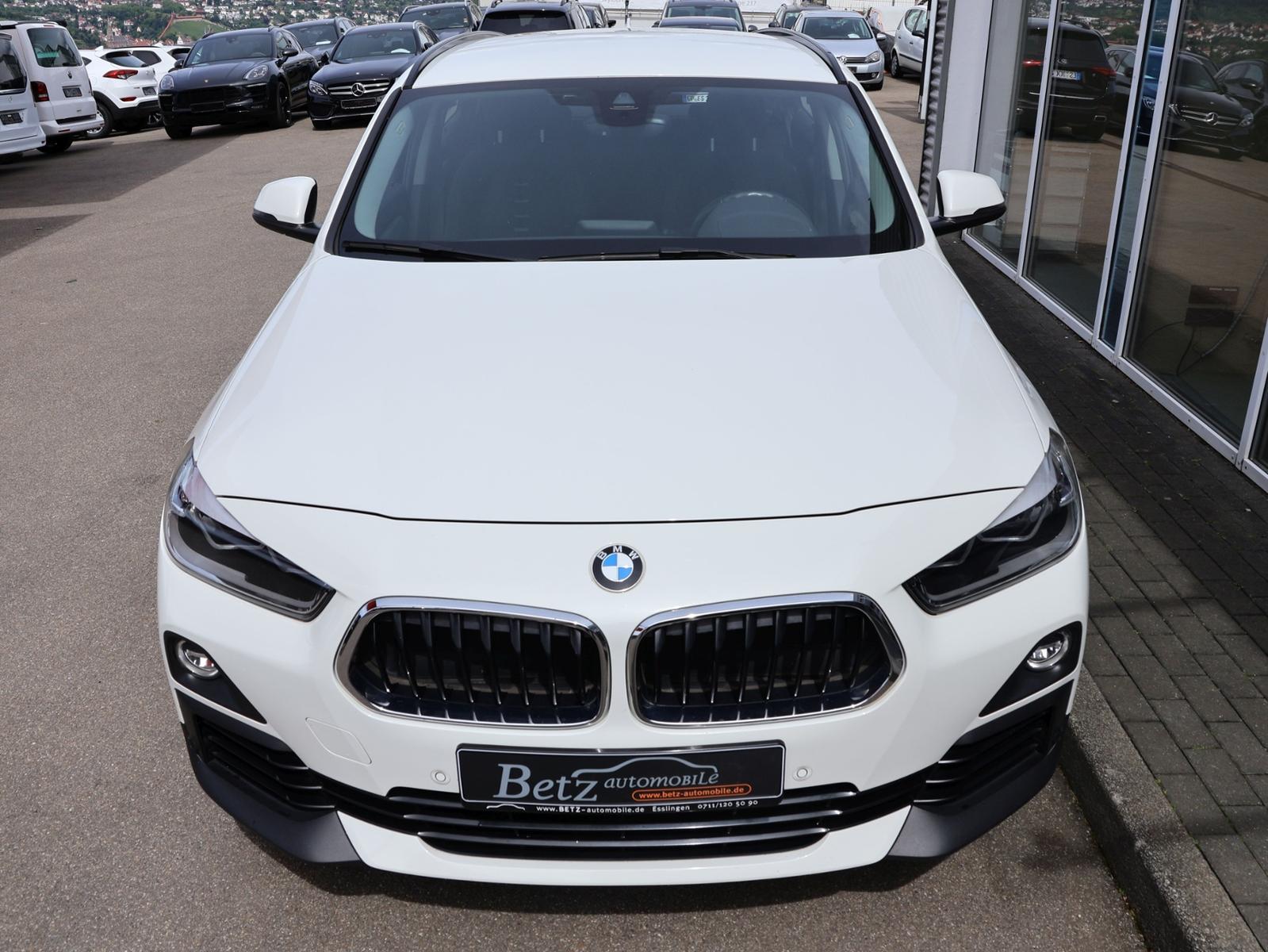 BMW X2 sDrive 20 i Advantage Navi Shadow PDC