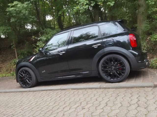 MINI John Cooper Works Countryman John Cooper Wor...