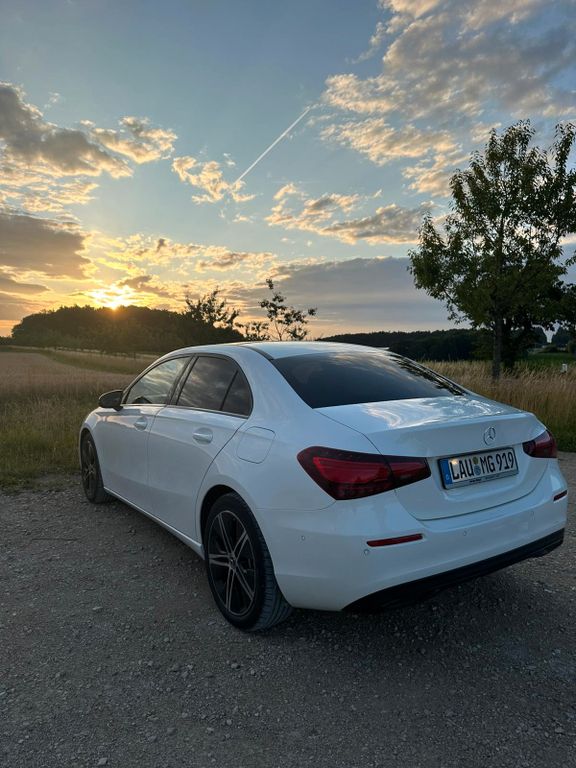 Image of Mercedes-Benz A 220