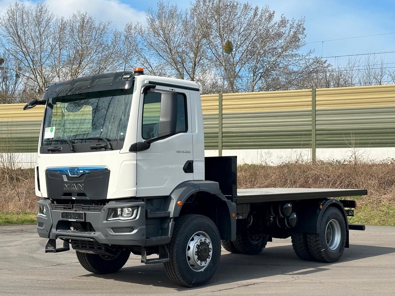 MAN TGM 18.320 4x4 Euro 6e Plato