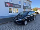 Volkswagen Touran Freestyle*PDC*Sitzheizung - Volkswagen Touran Freestyle mit Benzin-Antrieb