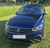 Volkswagen Tiguan Allspace MOVE DSG 7-Sitzer MATRIX AHK ACC - Volkswagen Tiguan Allspace MOVE