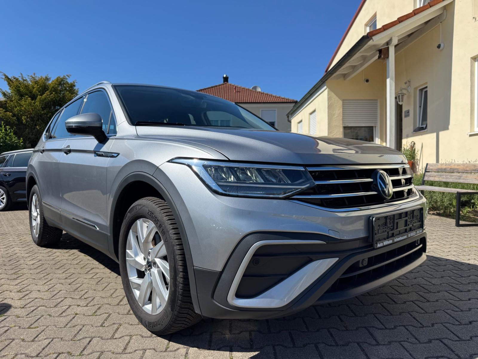 Volkswagen Tiguan Allspace Life AHK ACC LenkHz 7Sitze el.He