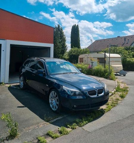 BMW E61 523i AHK/SHZ/LEDER