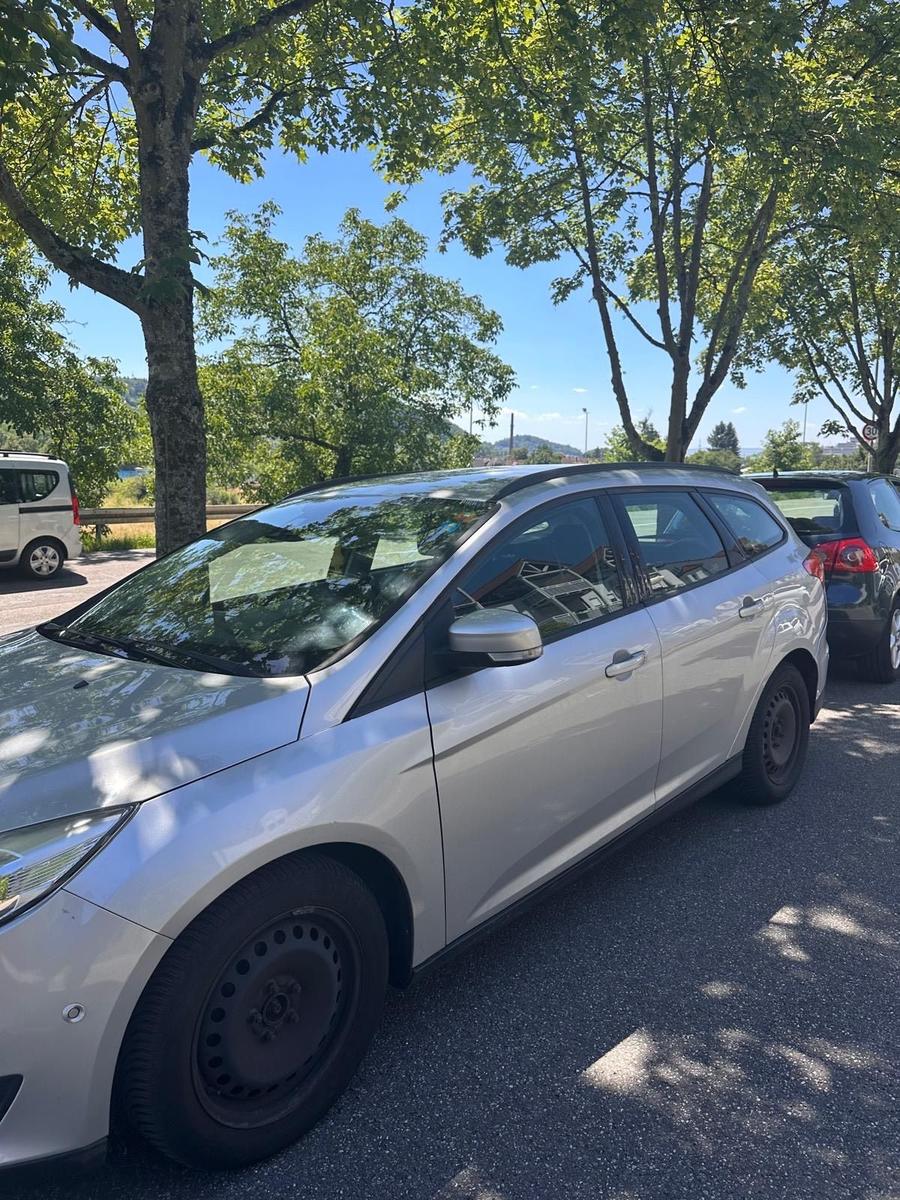 Ford Focus 2015 — rear view