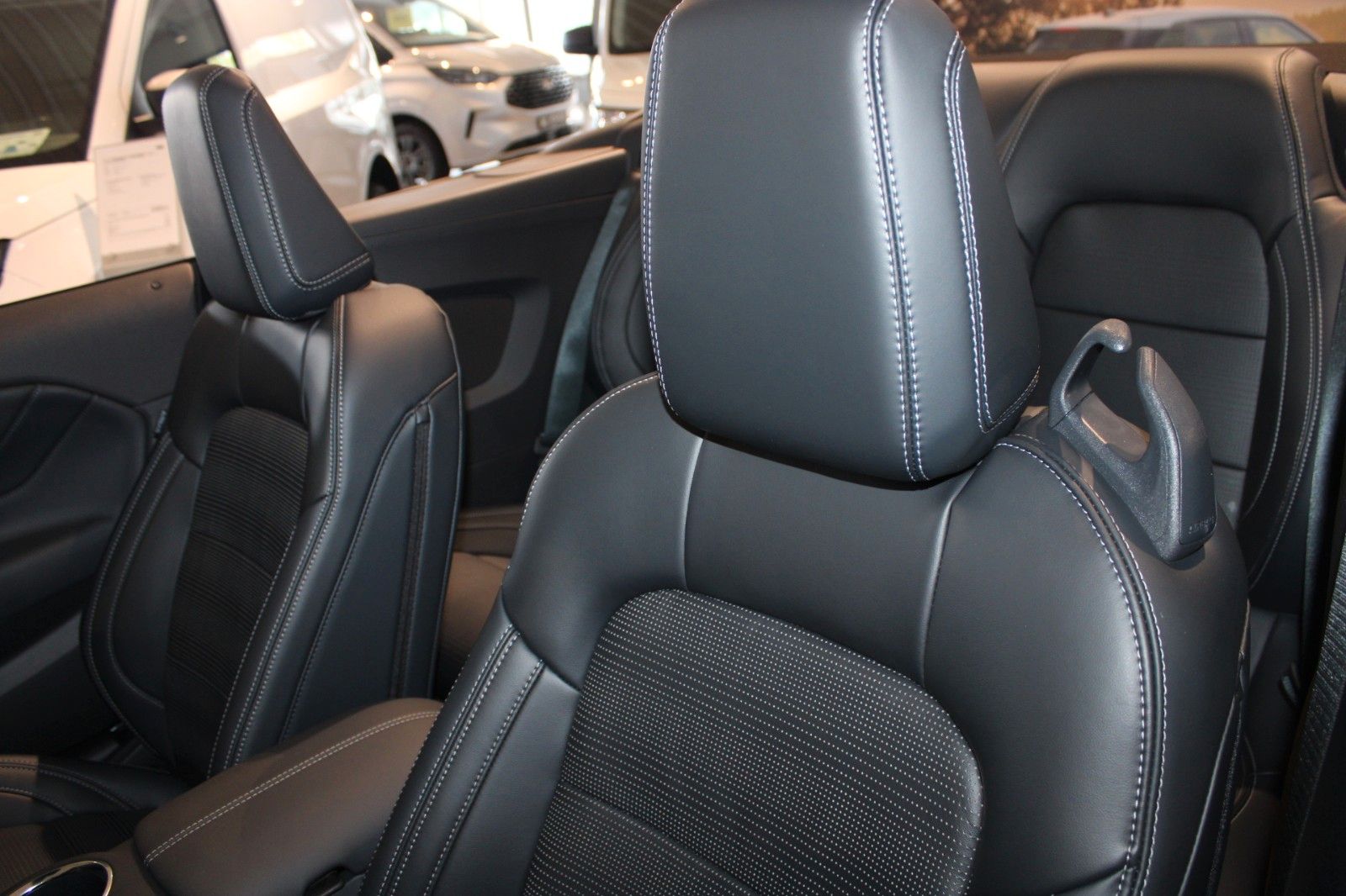 Fahrzeugabbildung Ford Mustang 5.0 V8 GT Cabrio LED ACC Kamera Leder