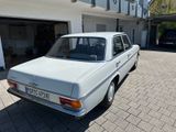 Mercedes-Benz E 220/8 H-Zula., org. Lack, kein Rost, Guta. N.2 - Autos aus dem Jahr 1971