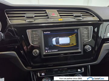 Volkswagen Touran - 10
