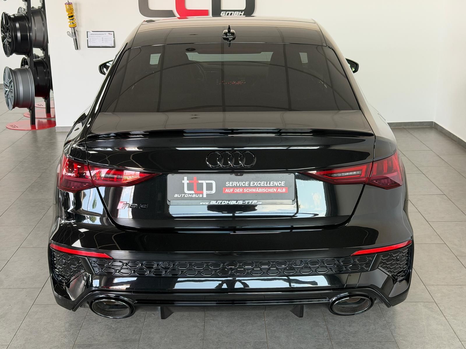 Audi RS3 2.5 TFSI qu. Limousine MATRIX B&O Pano ACC foto 23