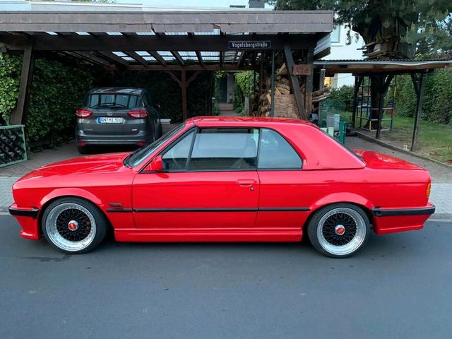 BMW E30 325I CABRIO