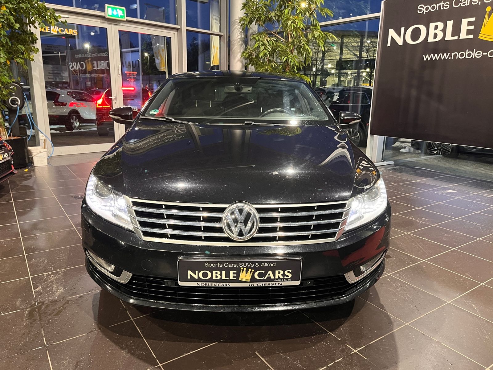 Fahrzeugabbildung Volkswagen CC Passat KLIMA XEN NAV SHZ PDC 18"