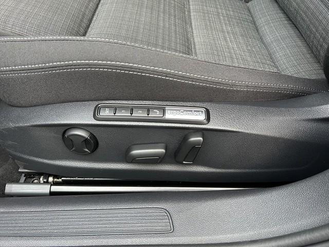 Volkswagen Passat 200PS 4M 2.0TDI DSG IQ.Light +Tra, миниатюра 24