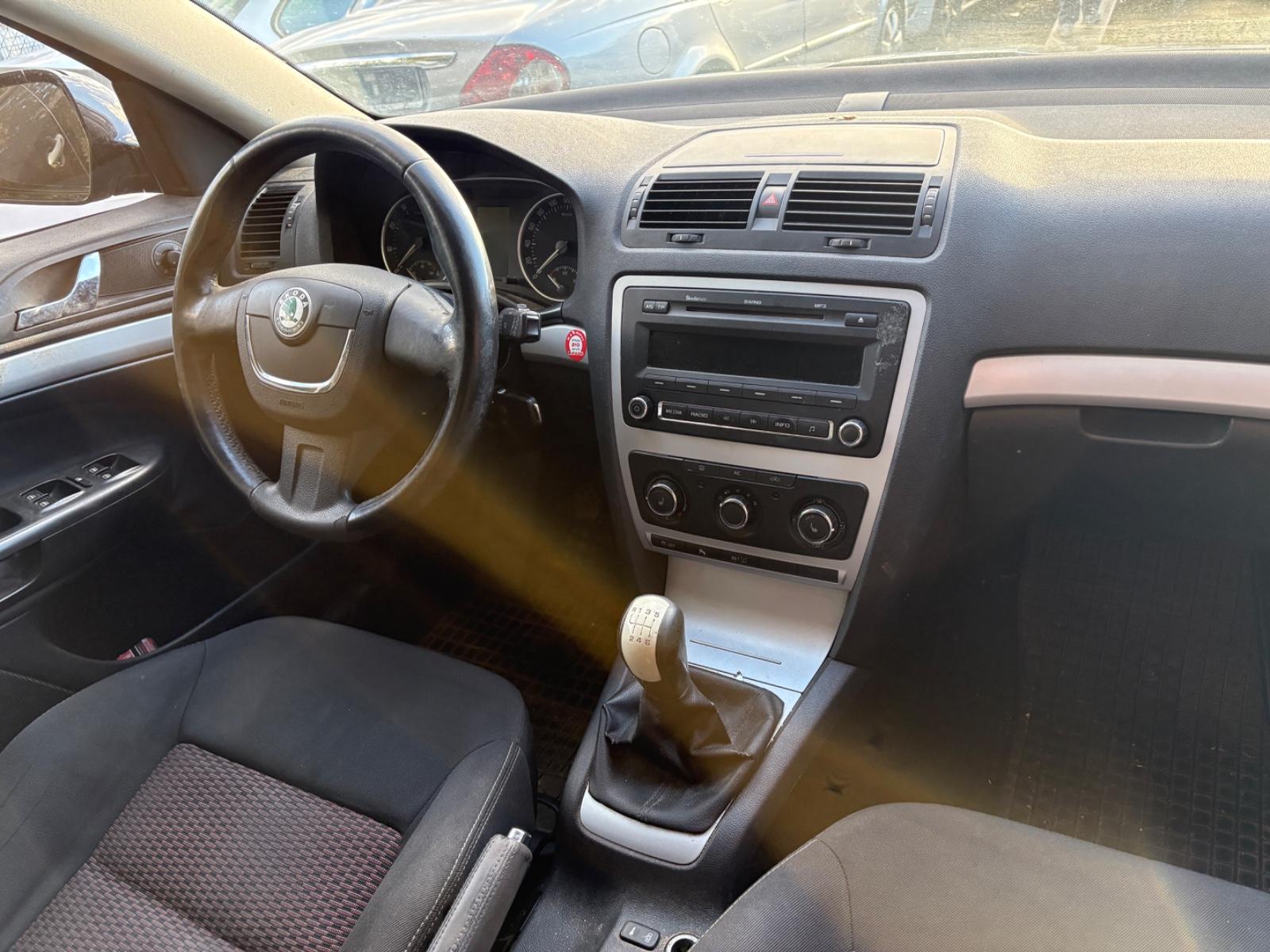 Skoda Octavia 2010 — photo 8