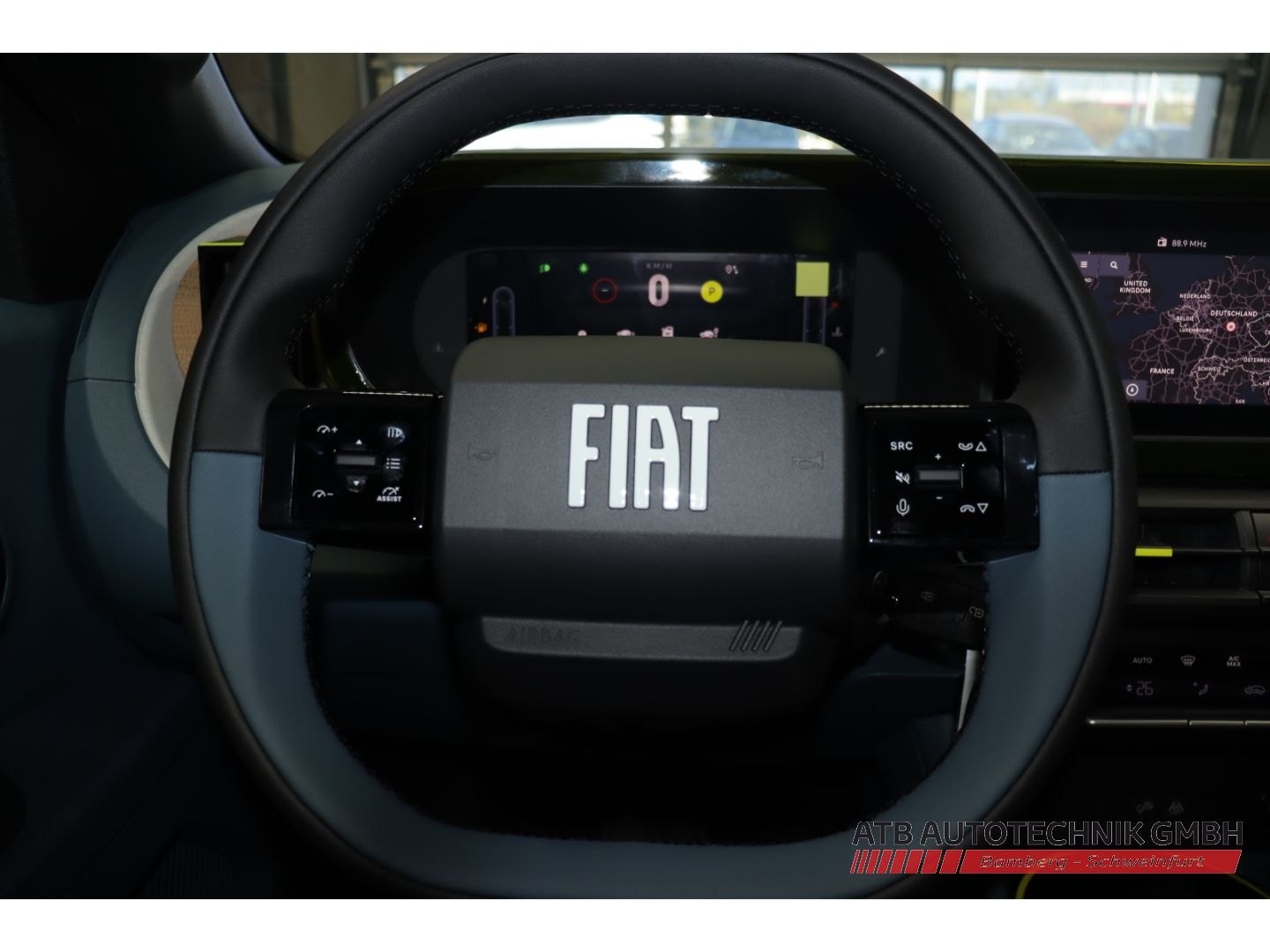 Fahrzeugabbildung Fiat Grande Panda La Prima Hybrid 1.2 eDCT Winter-Pak