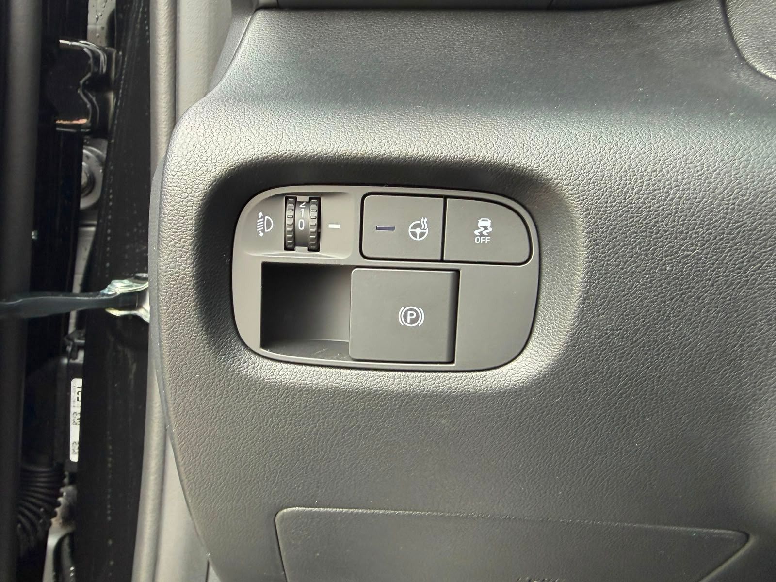 Fahrzeugabbildung Hyundai INSTER Trend 85kW *RW370KM*Totwinkel*ACC*360°
