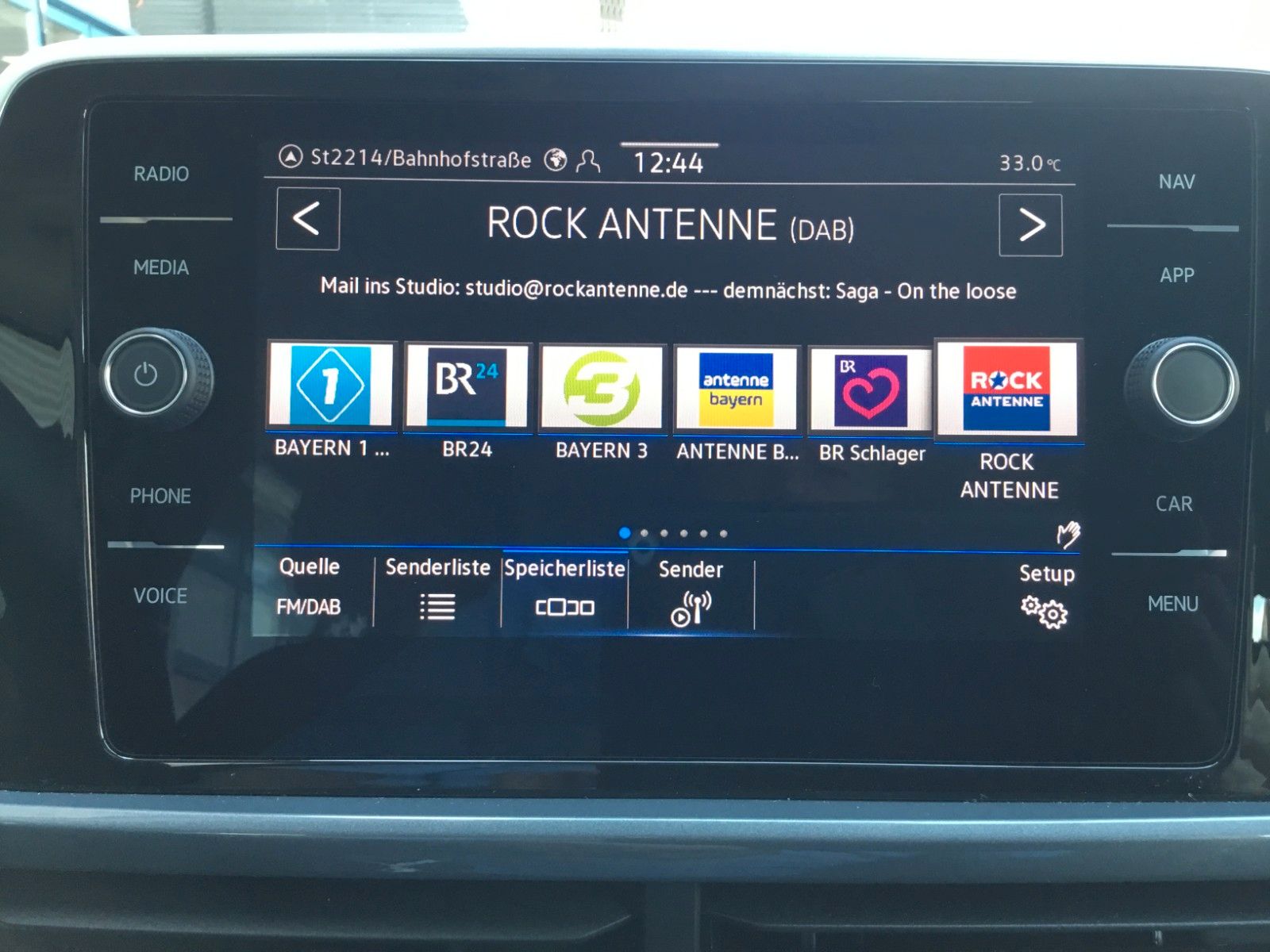 Fahrzeugabbildung Volkswagen T-Roc 1.5 TSI DSG Style+AHK+LED+ACC+17"+Kamera