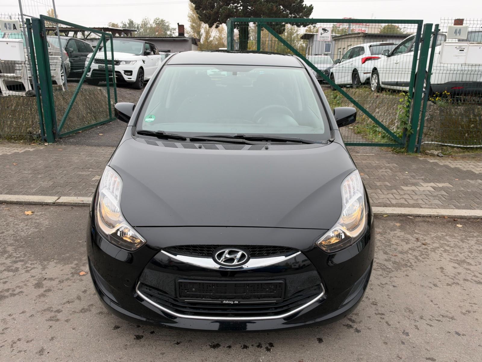 Hyundai ix20 2012 — photo 8