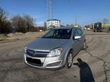 Opel Astra H Lim. Edition**GEPFLEGT** - Opel Astra aus 2007 mit Diesel-Antrieb