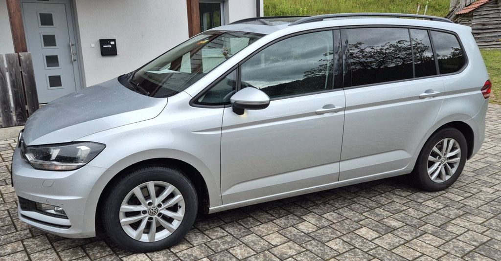 Image of Volkswagen Touran