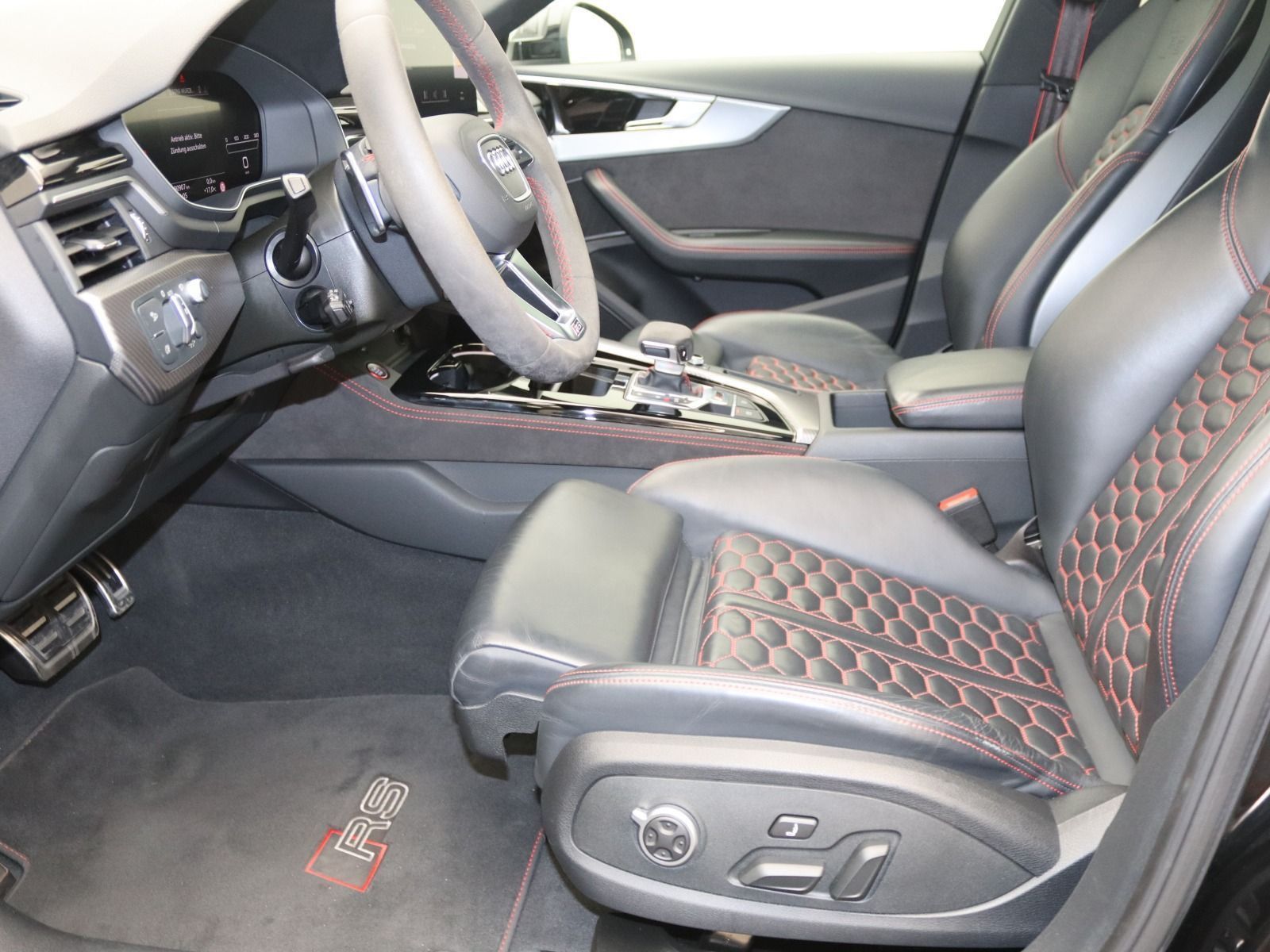 Audi RS4 - Bild 13