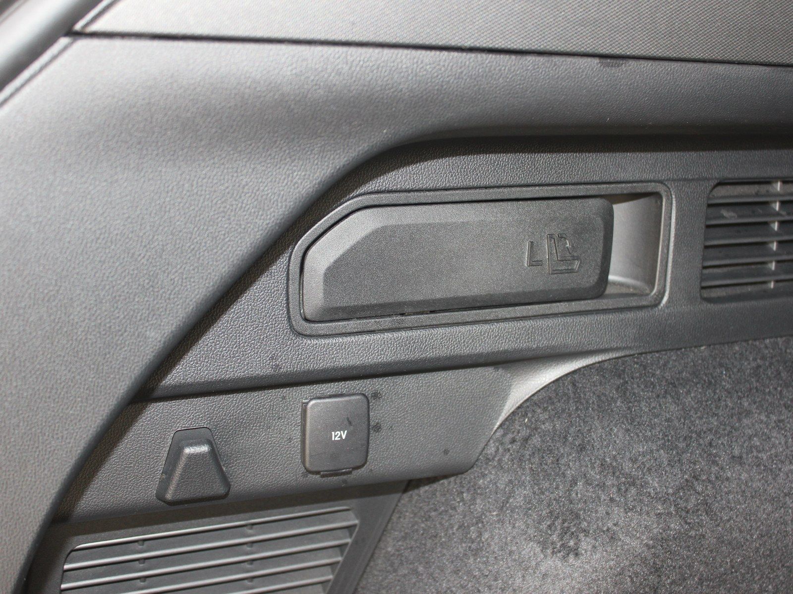 Fahrzeugabbildung Ford Kuga Plug-In Hybrid Titanium X 2,5 Duratec