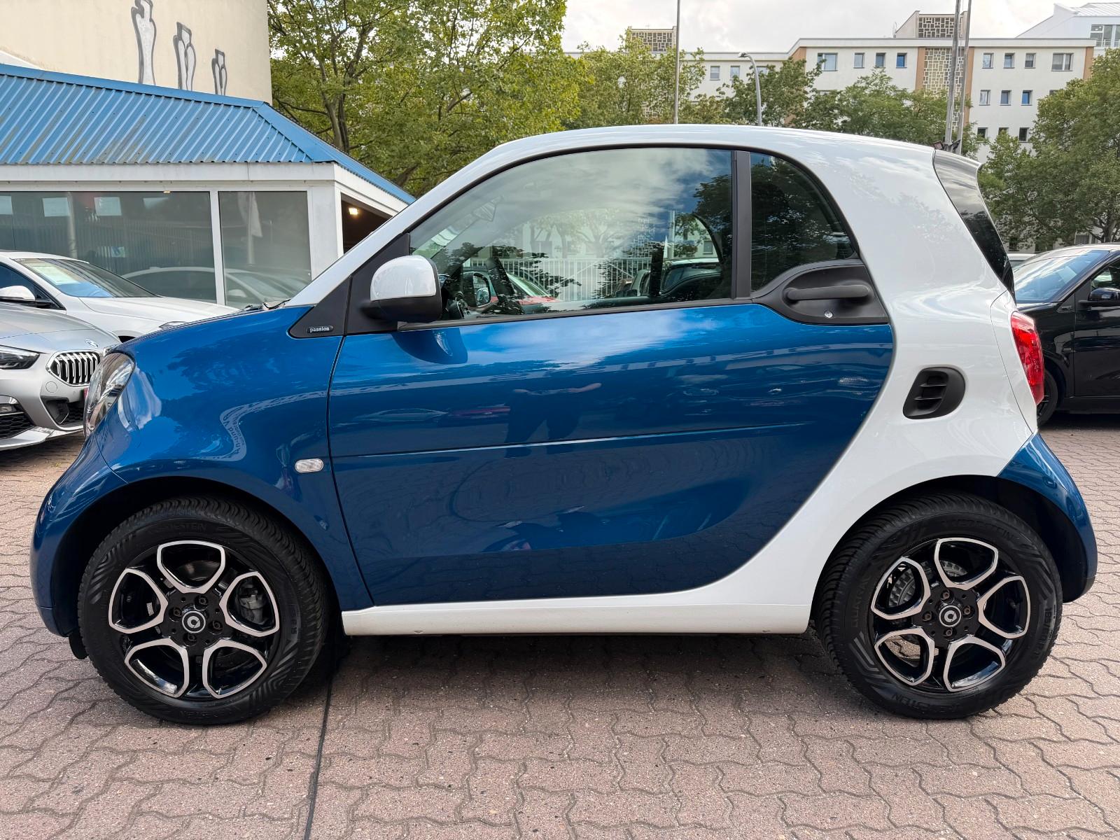 Smart fortwo TWIN passion*LED*KLIMA*NAVI*SHZ*