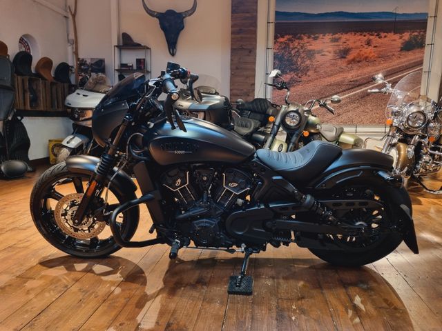 Indian Scout Rogue "Penzl + Extras"+ EUR  500/3,99 %