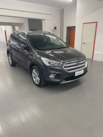 Ford Kuga 1.5 TDCI 120 CV S&S 2WD Powershift ST-