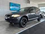 Volkswagen Touareg 3.0 TDI V6*Automatik*TÜV*Leder*Xenon*Tüv - gebrauchte Volkswagen Touareg aus dem Jahr 2009