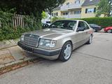 Mercedes-Benz 300 CE/Classic-Databew. 20.000.-!! - Mercedes-Benz Oldtimer: Coupe