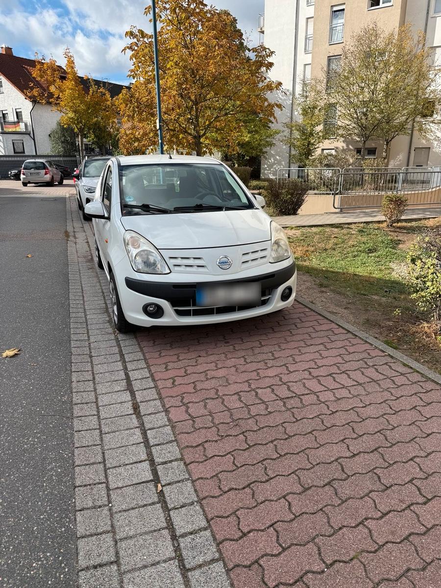 Nissan Pixo