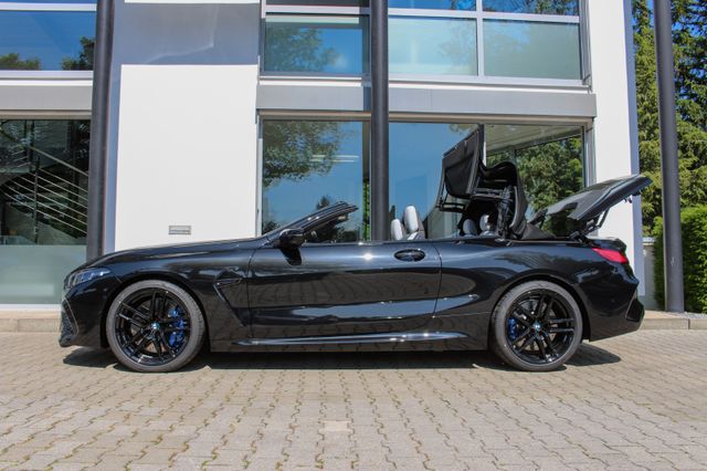 BMW M8 Competition xDrive Cabrio / LASER / M-DRIVERS BMW M8 Competition xDrive Cabrio / LASER / M-DRIVERS