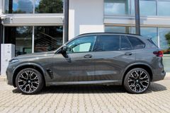 BMW X5 M Competition / BOWERS&WILKINS / SKY LOUNGE BMW X5 M Competition / BOWERS&WILKINS / SKY LOUNGE