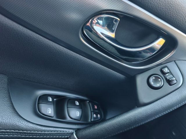 Nissan Qashqai Tekna*AHK*LED*Navi*SHZ*Kamera*PDC*