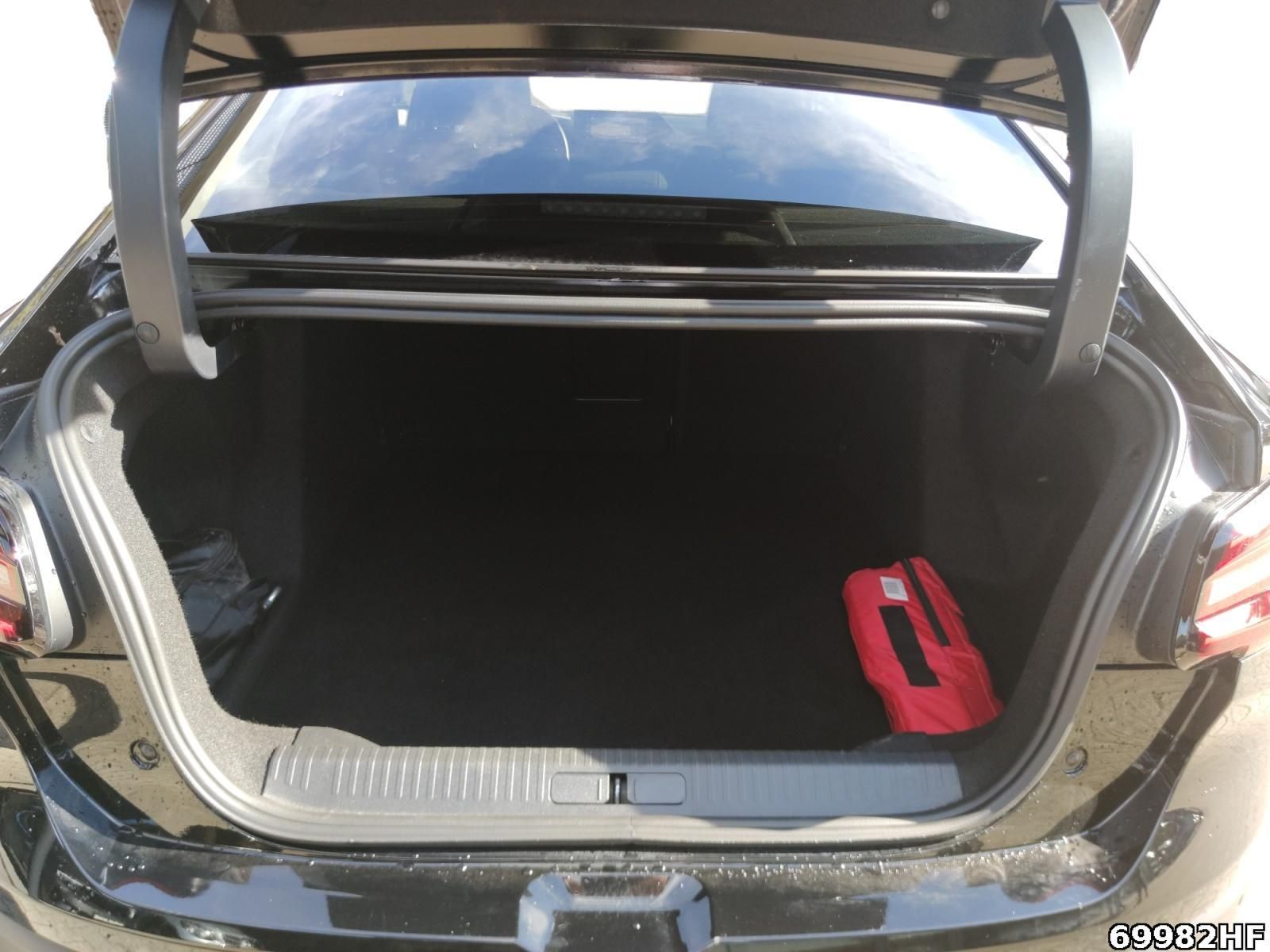Fahrzeugabbildung Citroën C4 X 1.2 PureTech 130 Max (EURO 6e)