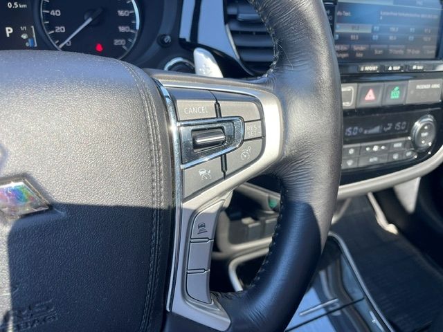 Fahrzeugabbildung Mitsubishi Outlander PHEV Top 4WD 360° AHK Leder DAB Schieb