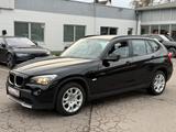 BMW X1 18 i sDrive Garantie *wenig Km *Bi Xenon *Hu - BMW X1 Gebrauchtwagen in Bonn