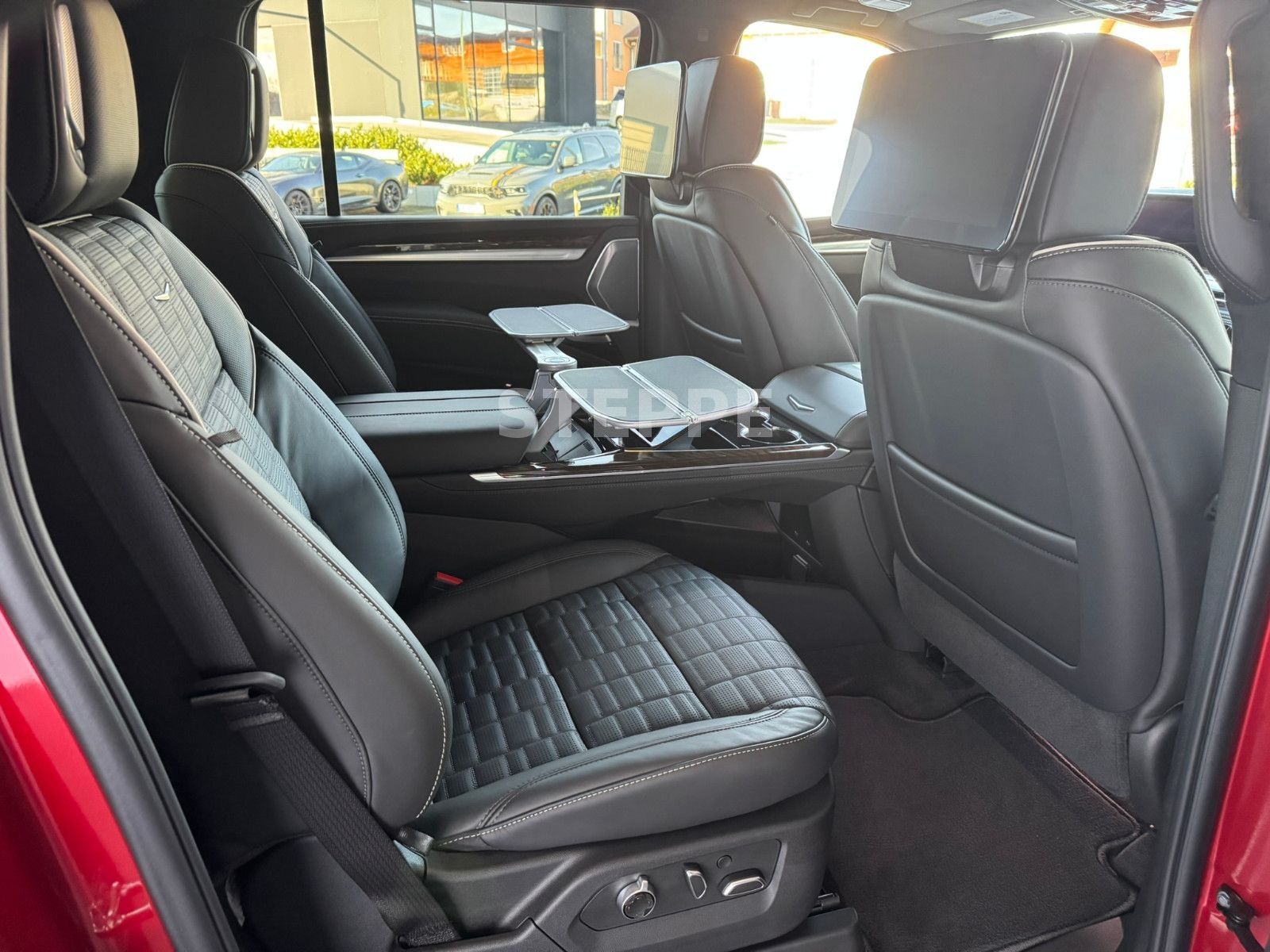 Cadillac Escalade FACELIFT MY26 6.2 V8 ESV Sport Platinum