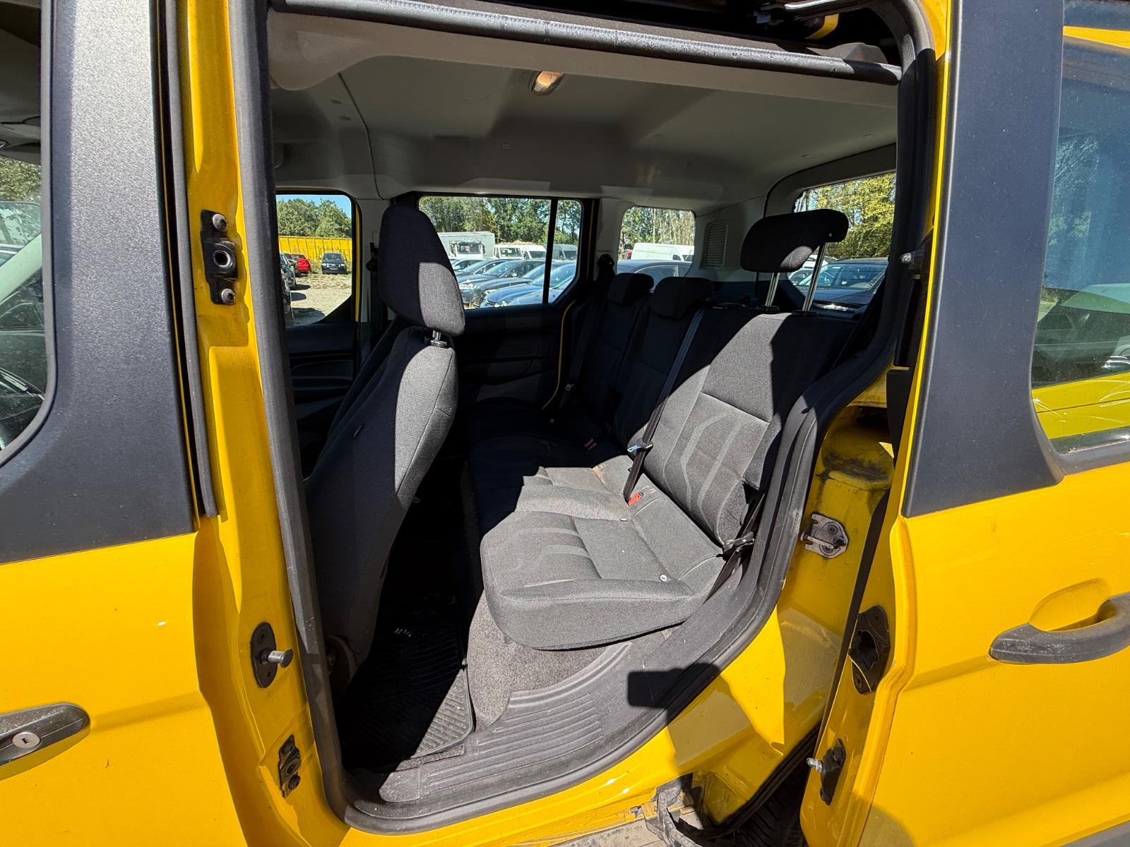 Ford Tourneo 2015 — photo 11