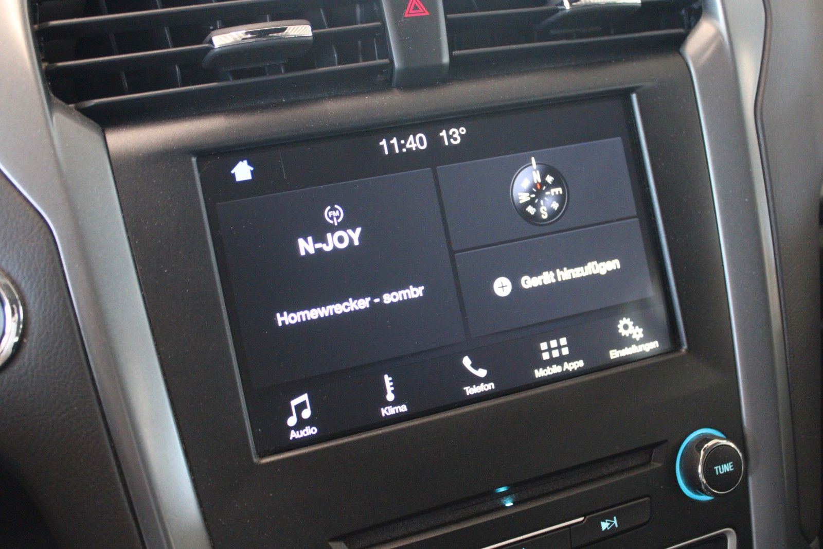 Fahrzeugabbildung Ford Mondeo 1,5 EB Titanium Turnier Winter Paket uvm.