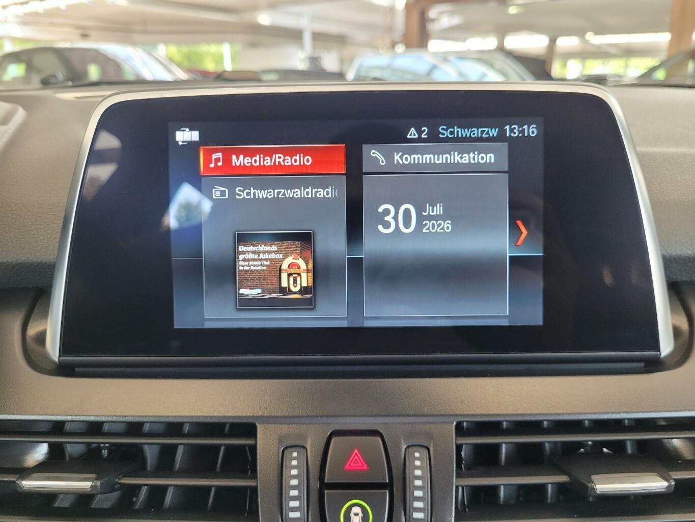 BMW 220 Active Tourer 220 i Luxury Line*AHK*Business