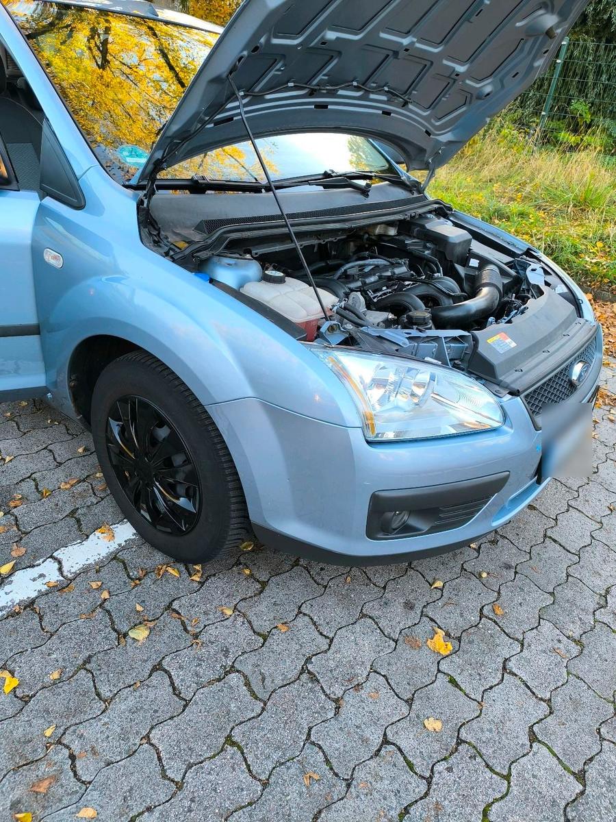Ford Focus 2006 — photo 15