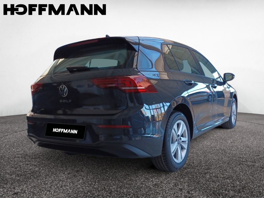 Fahrzeugabbildung Volkswagen Golf 1.5 TSI OPF Life LED, Shzg, Einparkhilfe