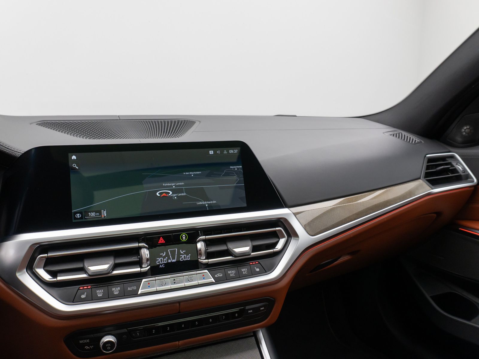 Fahrzeugabbildung BMW 320d Sport Line Panorama Kamera HUD DAB H/K AHK