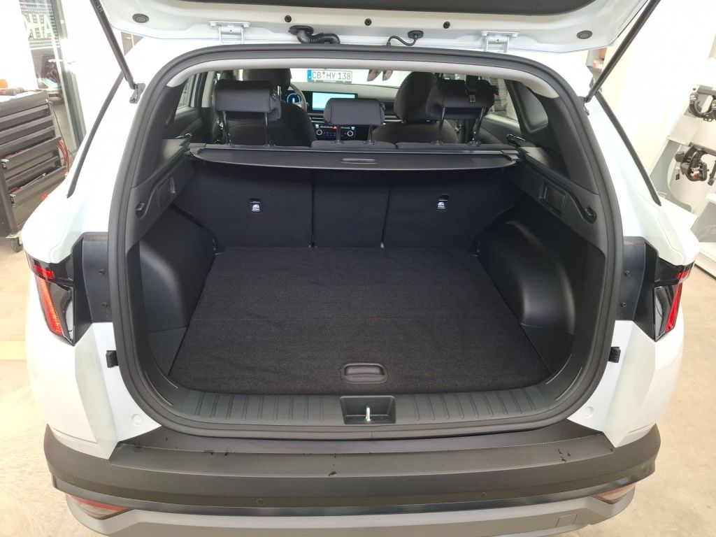 Fahrzeugabbildung Hyundai TUCSON HEV 1.6 T-GDi 2WD 6-AT Select 2xKlima ACC